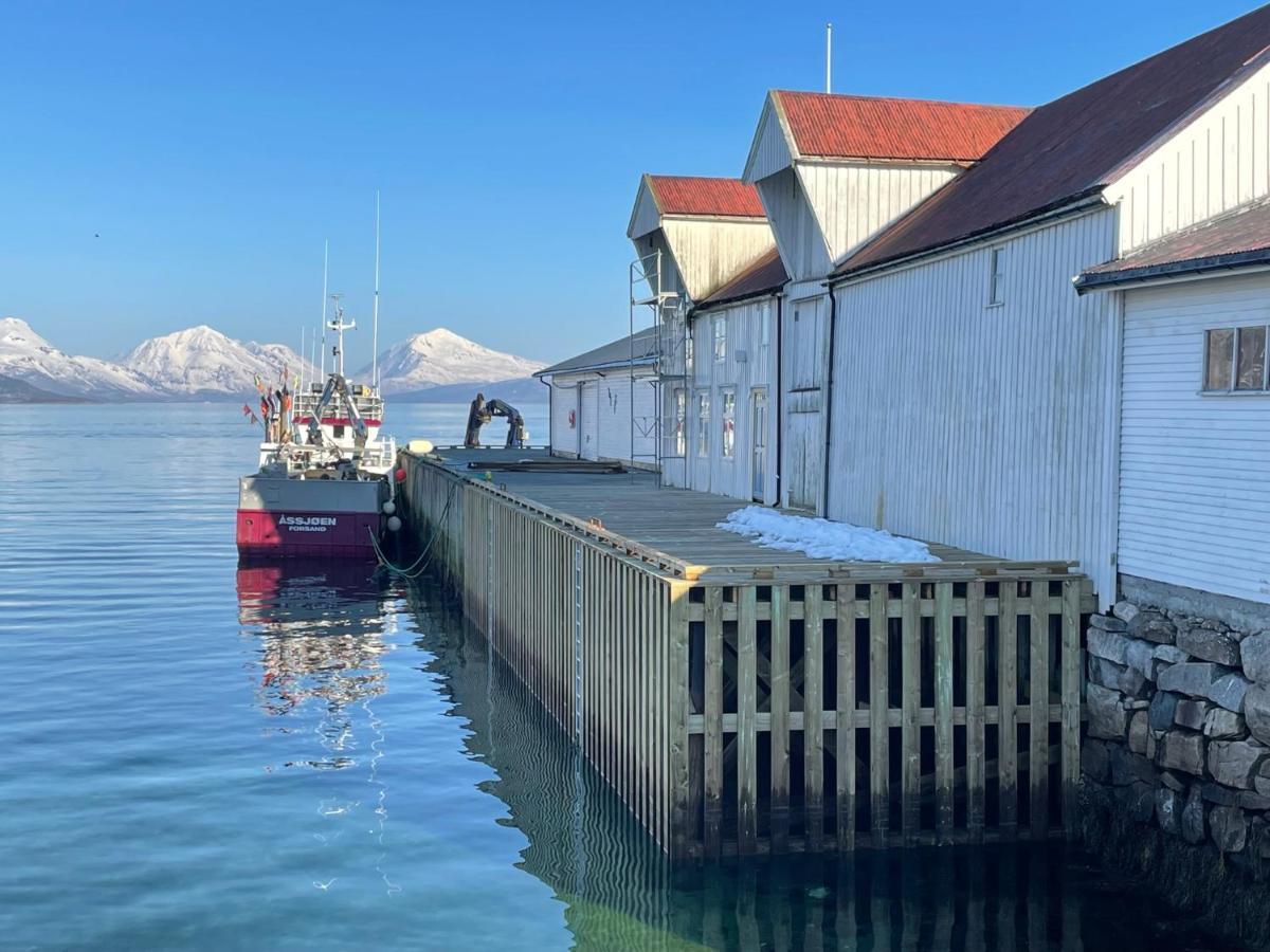 2. Etg I Dampskipsbrygga, Lodingen Havn Exterior photo